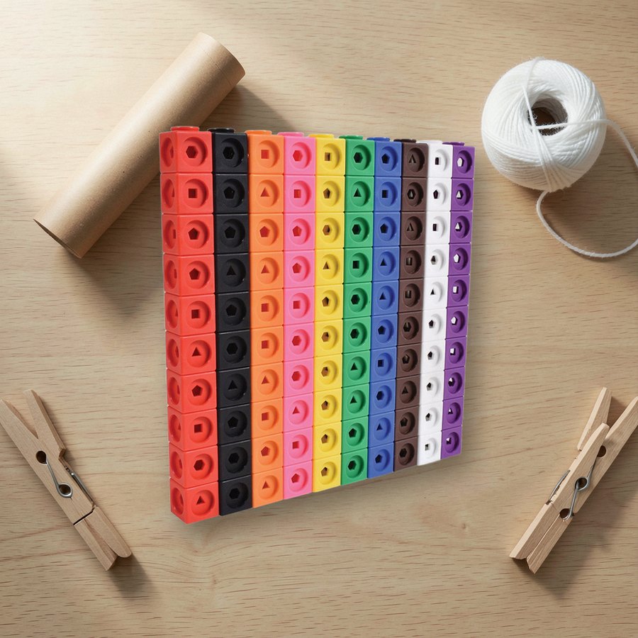 Linking math cubes, set of 100